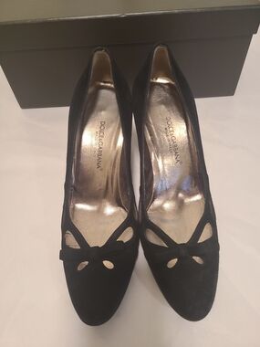 Dolce & Gabbana Black Suede Bow Pointed-Toe Pumps
